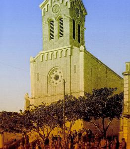 CD ec- 015- MEK- eglise